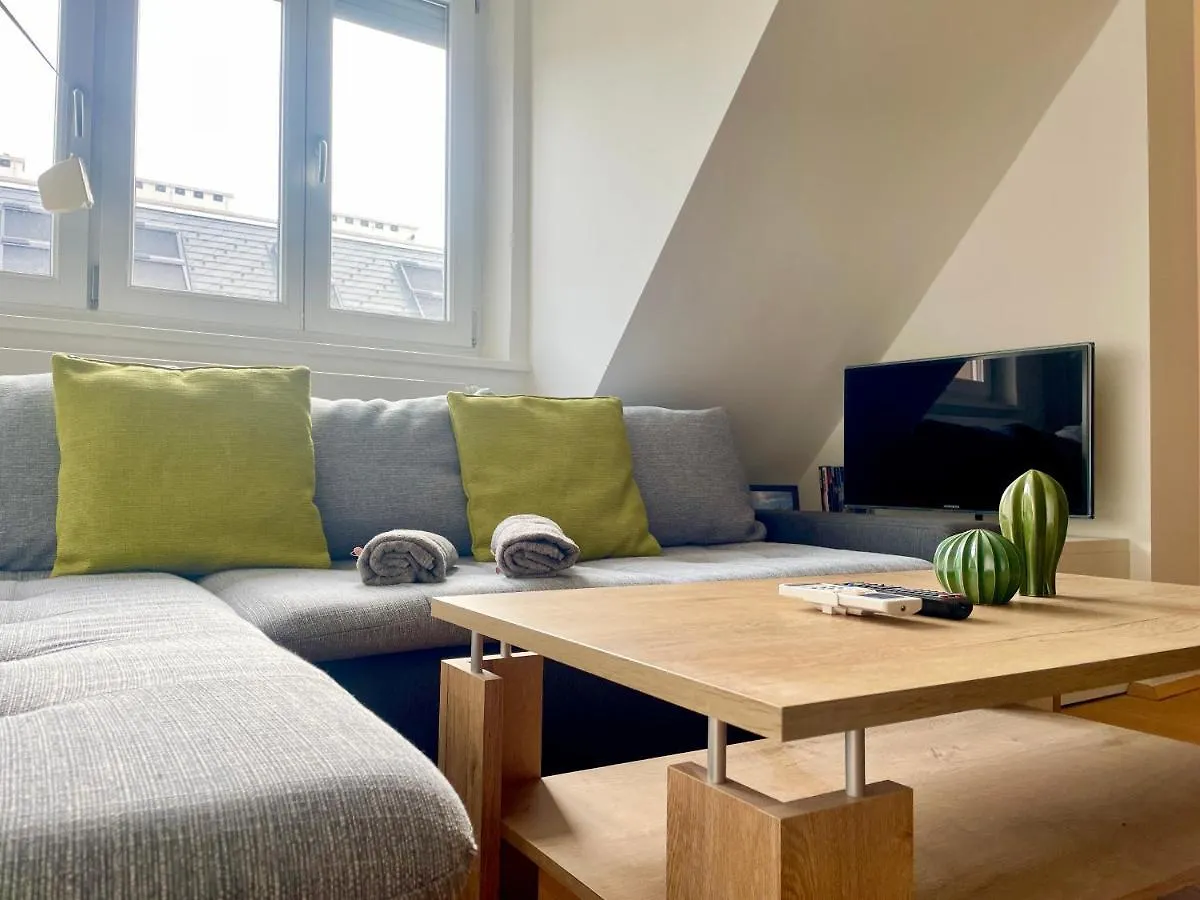 60 M2 Central Rooftop Apartment With Ac Vienna 0*,